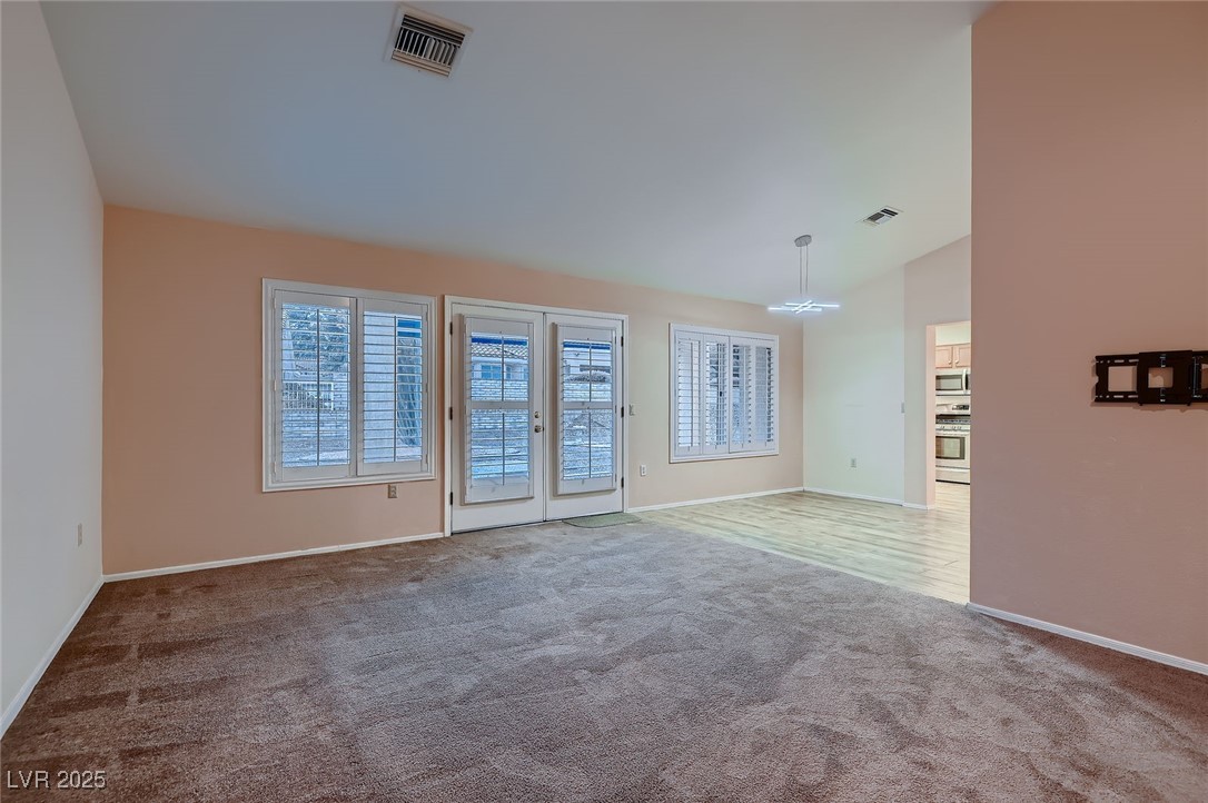 8613 Linderwood Drive, Las Vegas, Nevada image 7
