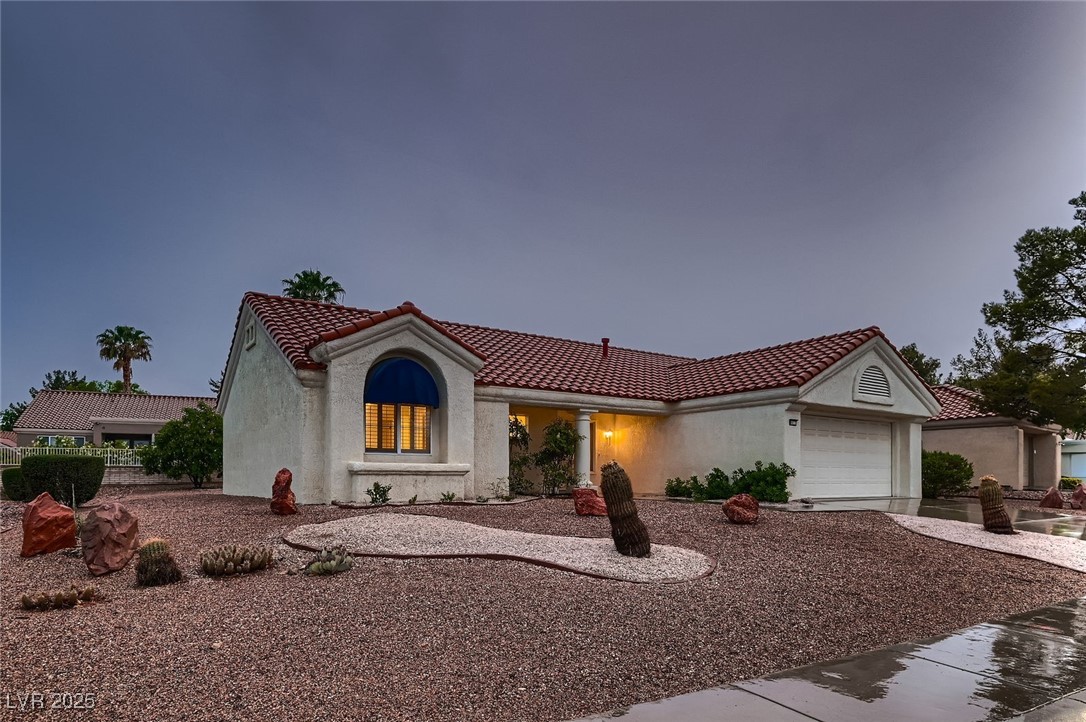 8613 Linderwood Drive, Las Vegas, Nevada image 2