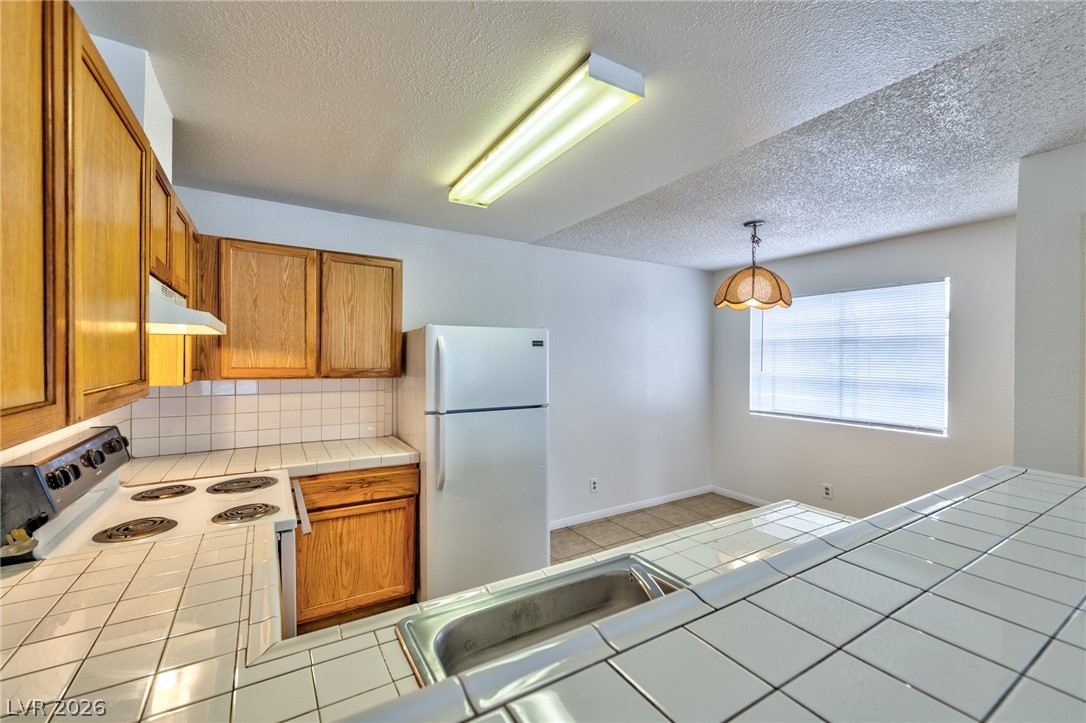 2777 Aarondavid Drive