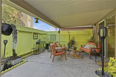 Photo of 1400 Hialeah Drive #B, Las Vegas, NV 89119 (MLS # 2754972)