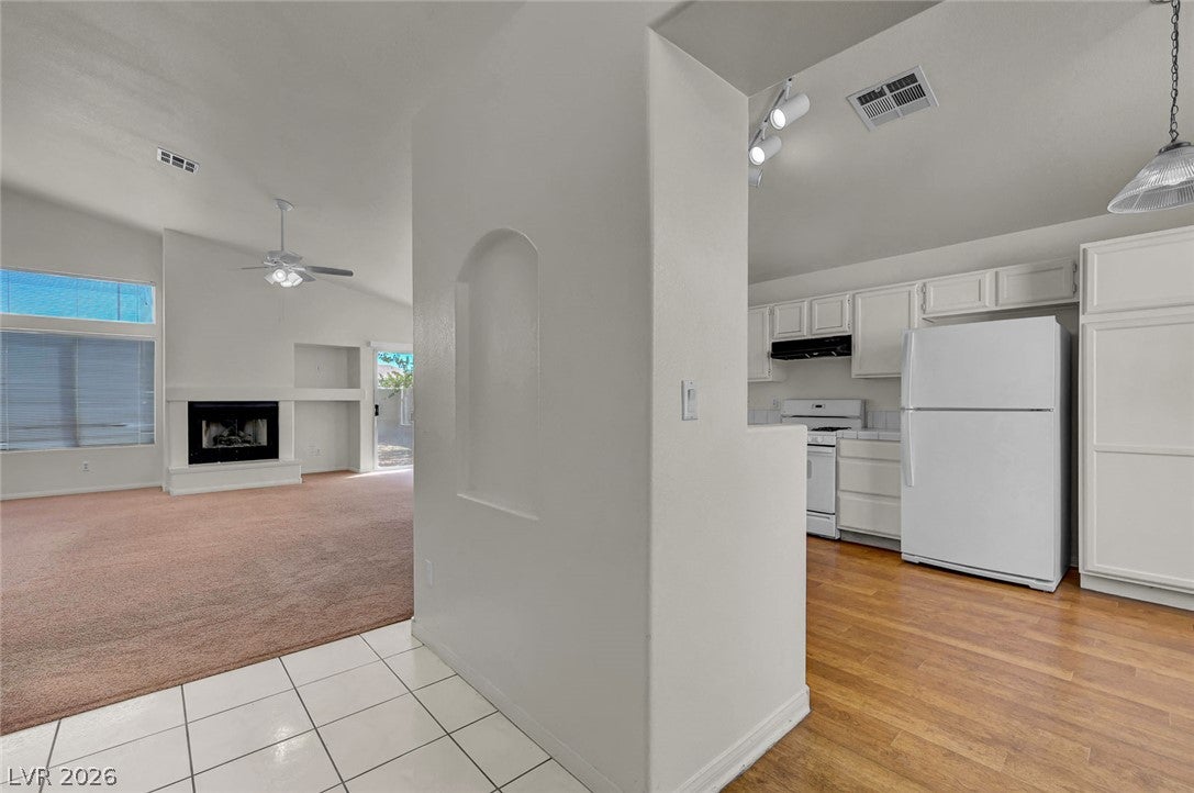 4321 Roaming Breeze Road