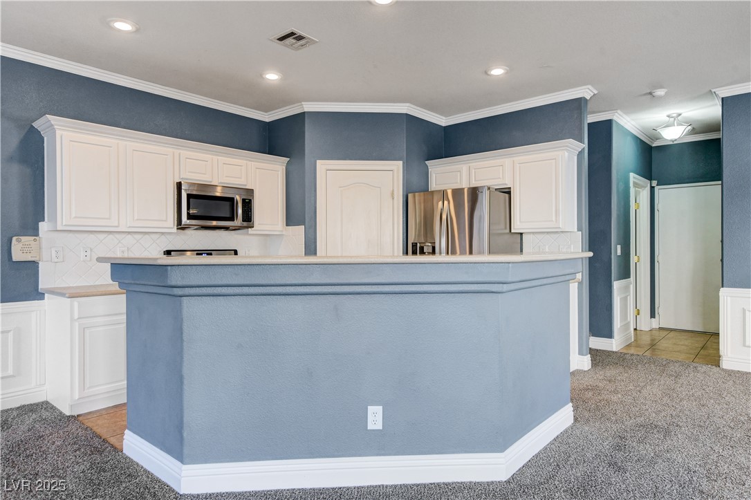 6434 Elwood Mead Avenue 103