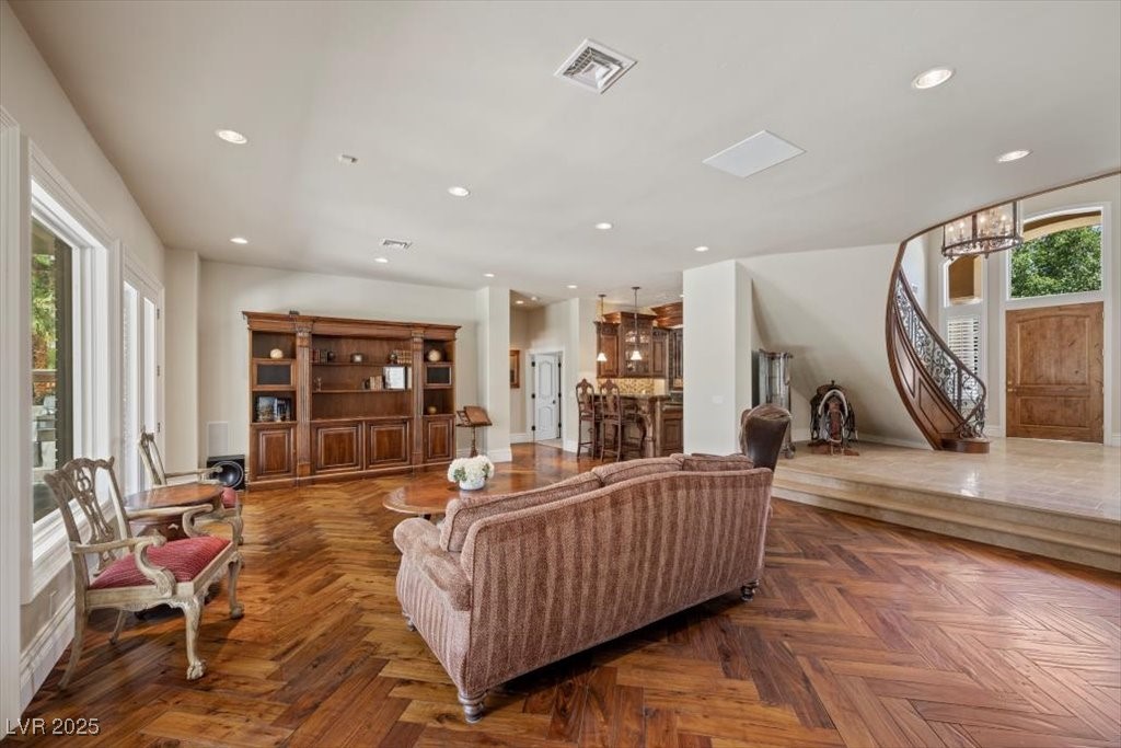 3102 La Mirada Avenue