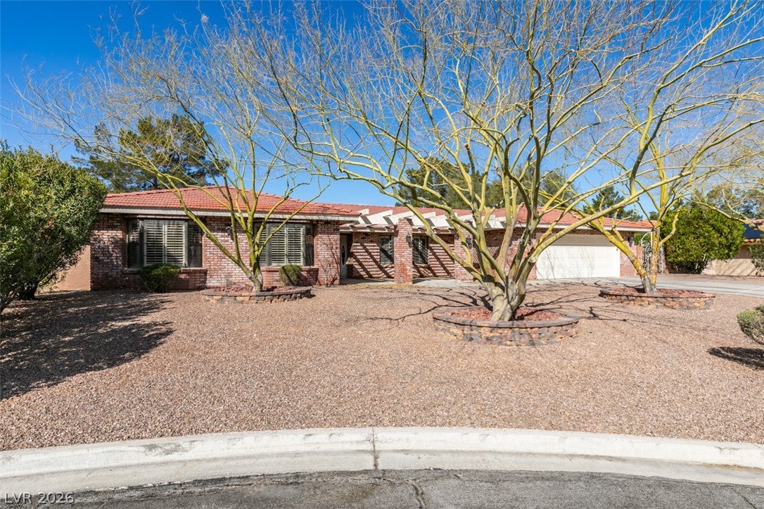 2246 Almart Circle