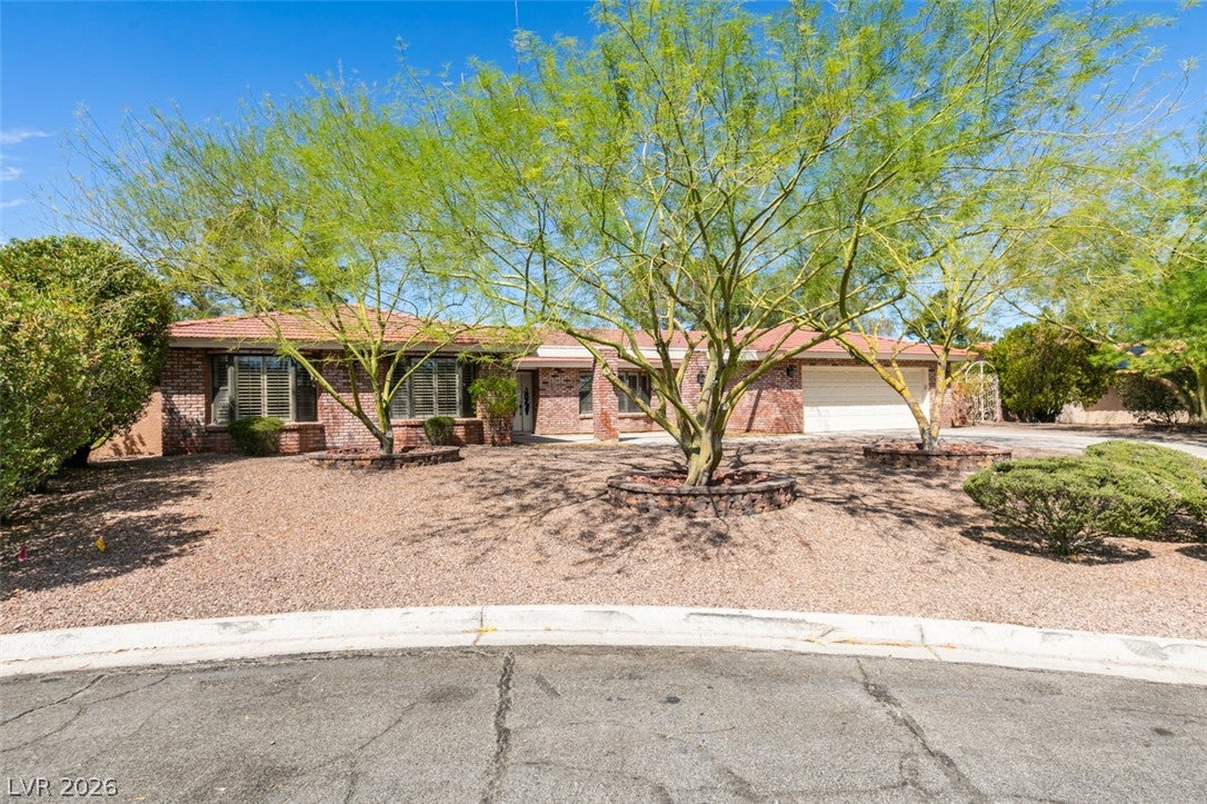 2246 Almart Circle