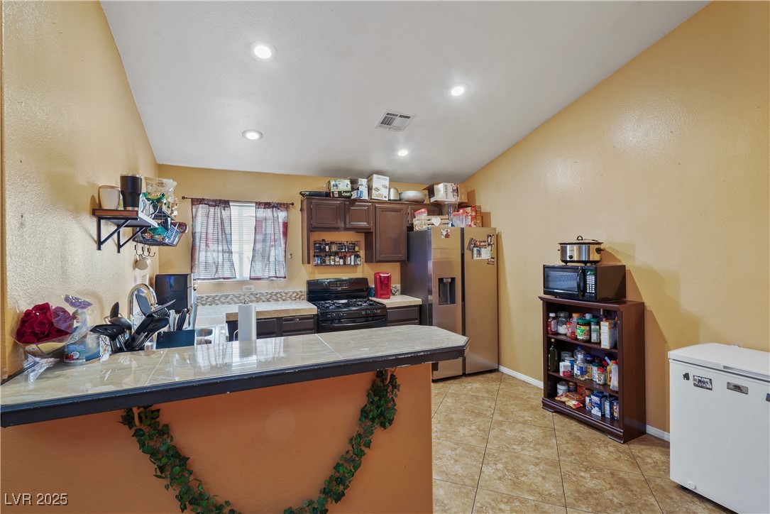 619 Zalataia Way