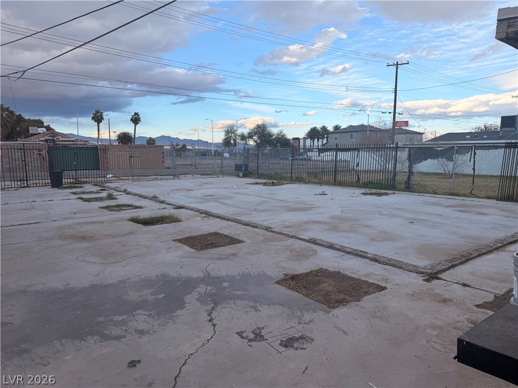 310 W Van Buren Avenue