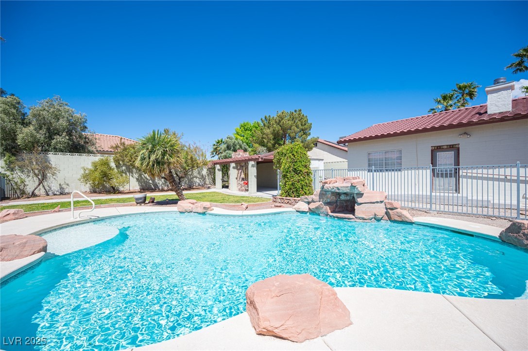 8340 W Fisher Avenue, Las Vegas, Nevada image 6