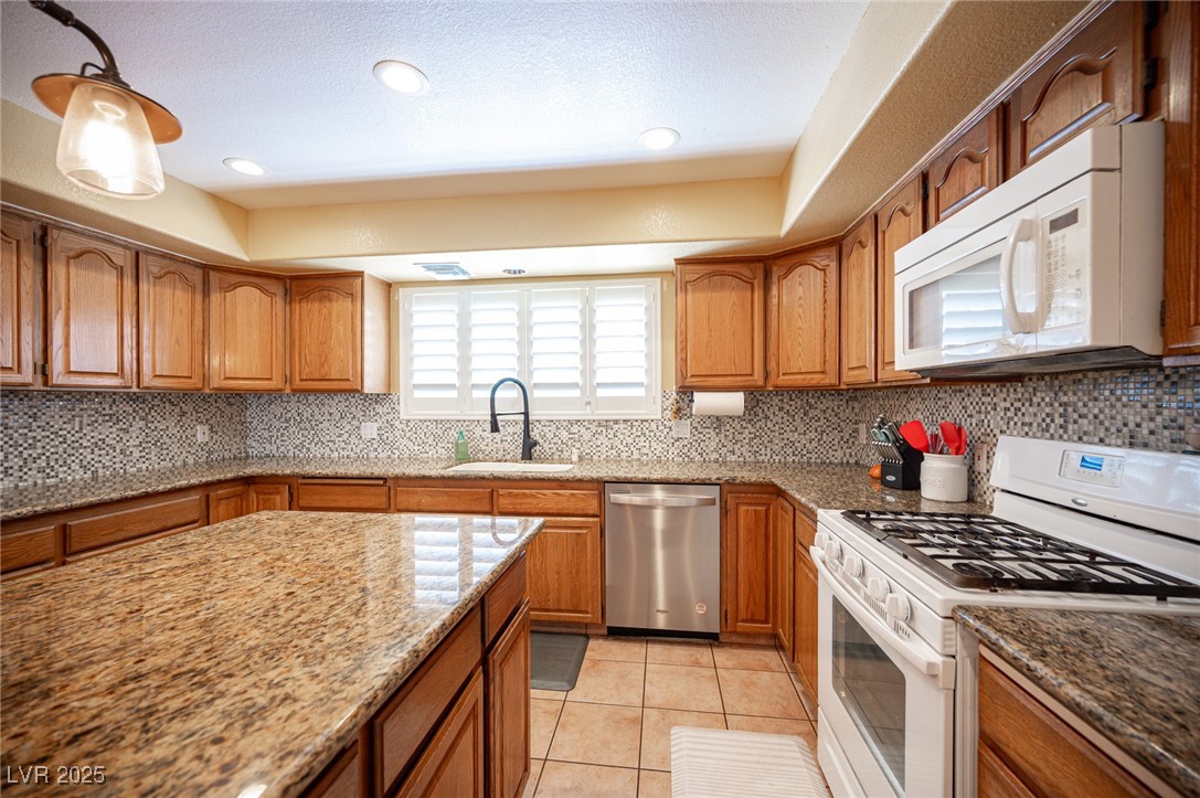 8340 W Fisher Avenue, Las Vegas, Nevada image 43