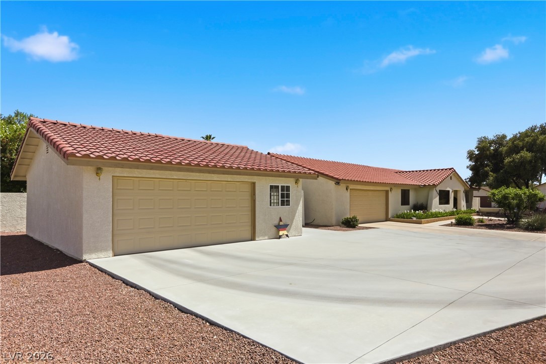 5036 N Tomsik Street