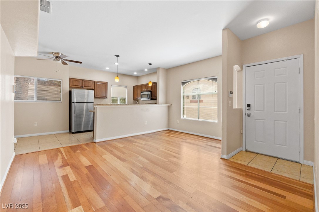 8409 Running Deer Avenue #203, Las Vegas, Nevada image 3