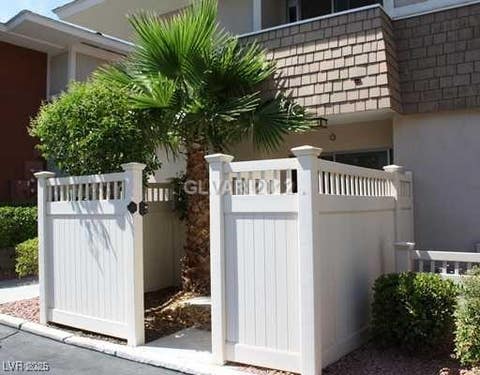 Photo of 714 Oakmont Avenue #1109, Las Vegas, NV 89109 (MLS # 2728120)