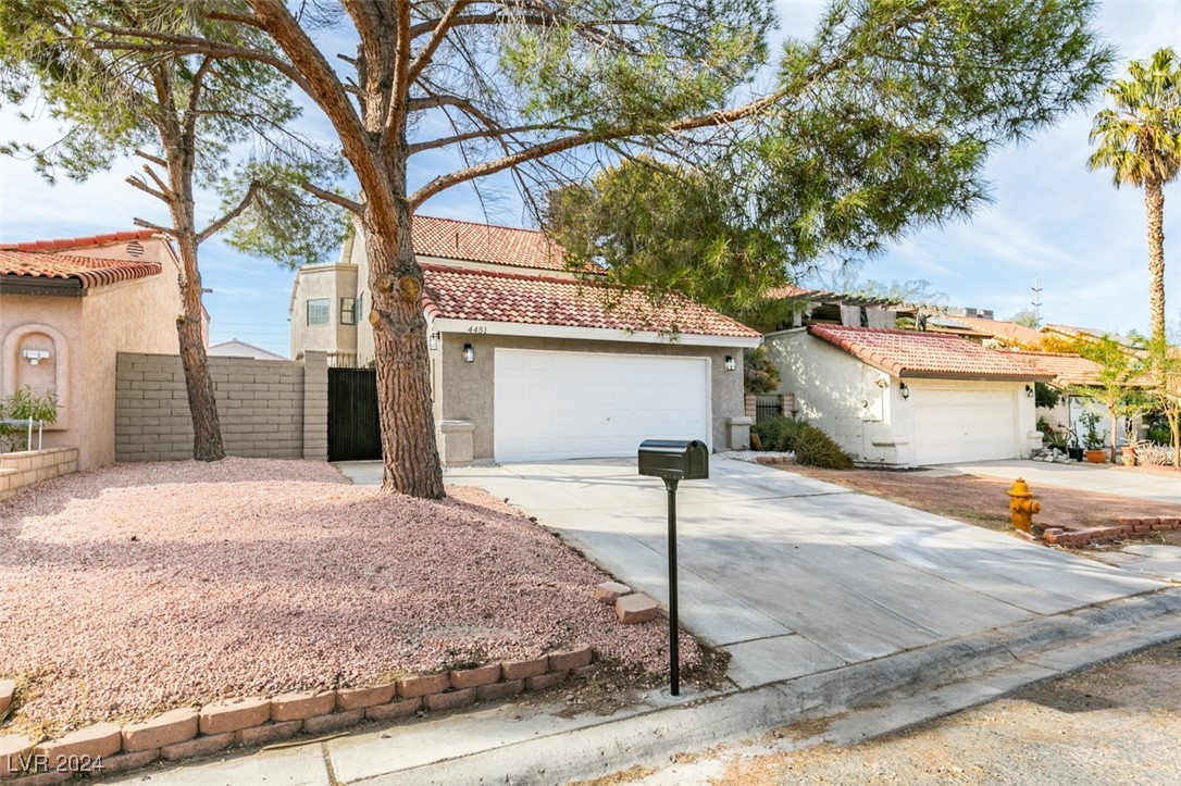 4451 Los Reyes Court, Las Vegas, Nevada image 3