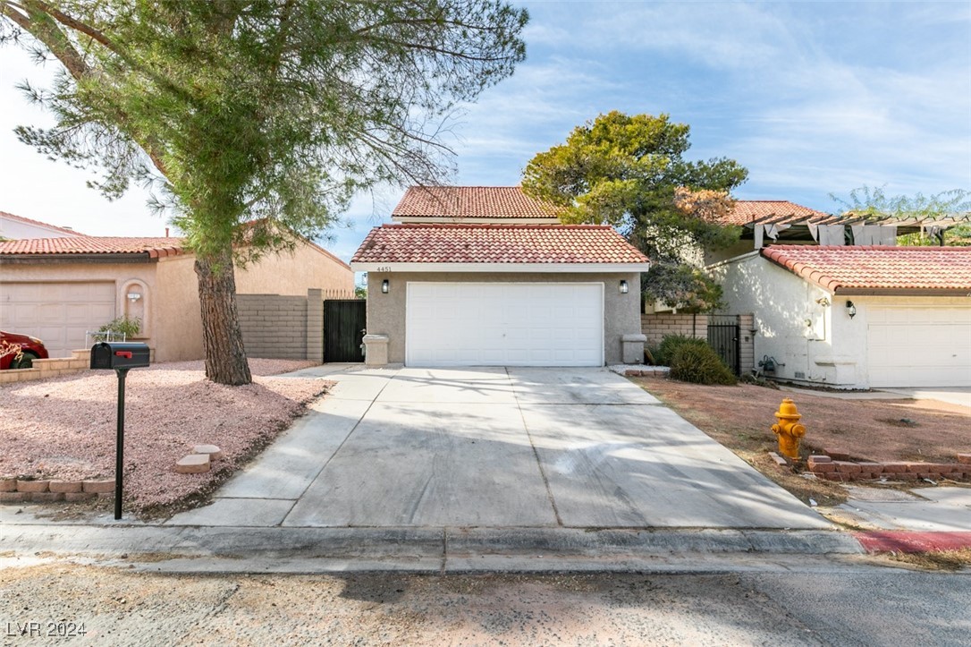 4451 Los Reyes Court, Las Vegas, Nevada image 2