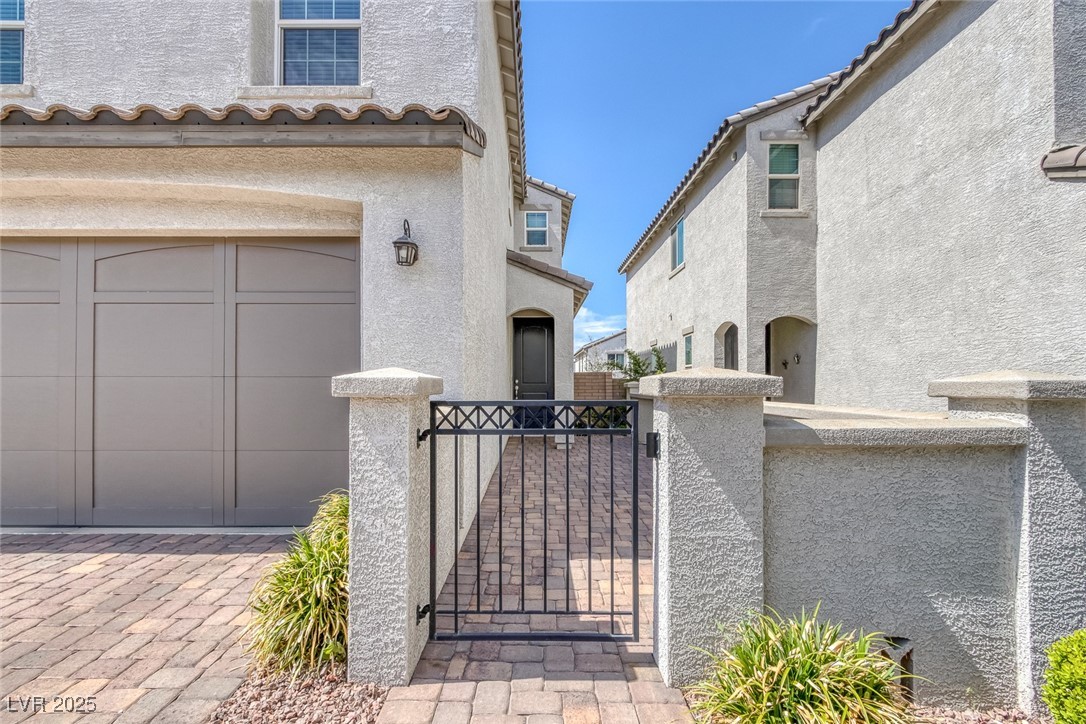 406 Misterioso Street, Henderson, Nevada image 4
