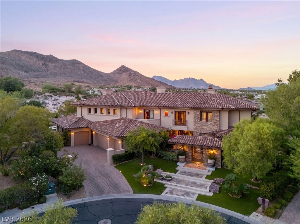 5 Wild Ridge Court