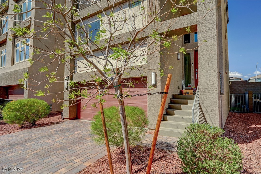 Las Vegas, Nevada 89113, United States, 3 Bedrooms Bedrooms, ,3 BathroomsBathrooms,Residential,Active,108035