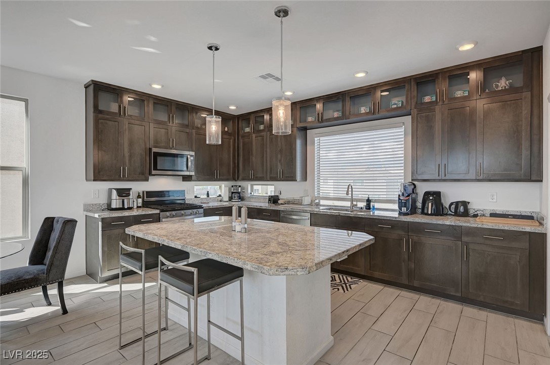 Las Vegas, Nevada 89113, United States, 3 Bedrooms Bedrooms, ,3 BathroomsBathrooms,Residential,Active,108035