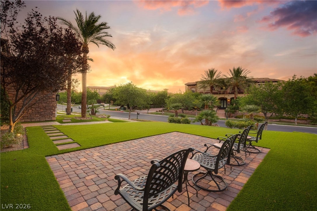 25 Pebble Dunes Court