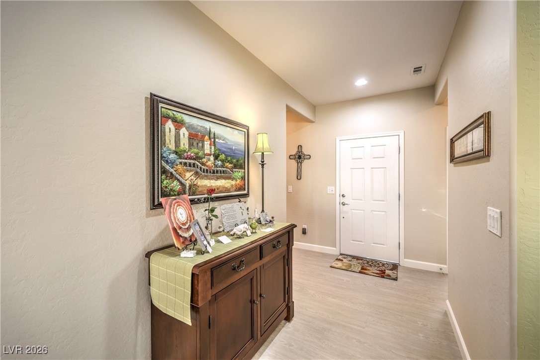 2604 Icy Moon Street