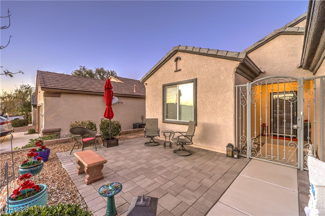 2604 Icy Moon Street