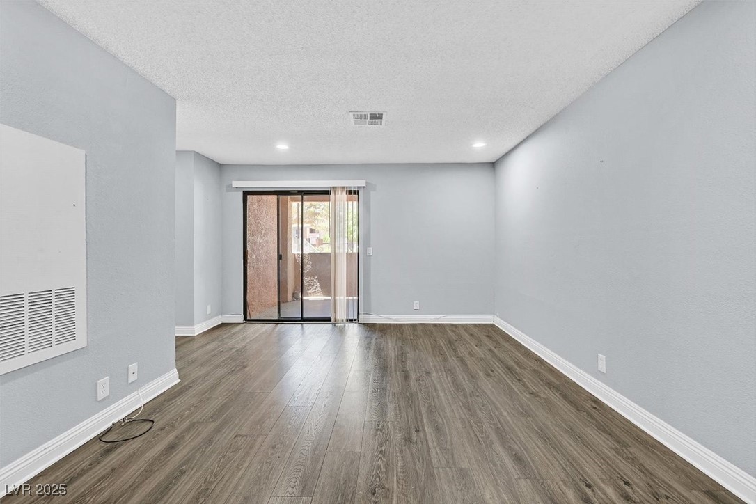 Las Vegas, Nevada 89128, United States, 3 Bedrooms Bedrooms, ,2 BathroomsBathrooms,Residential,Active,184693