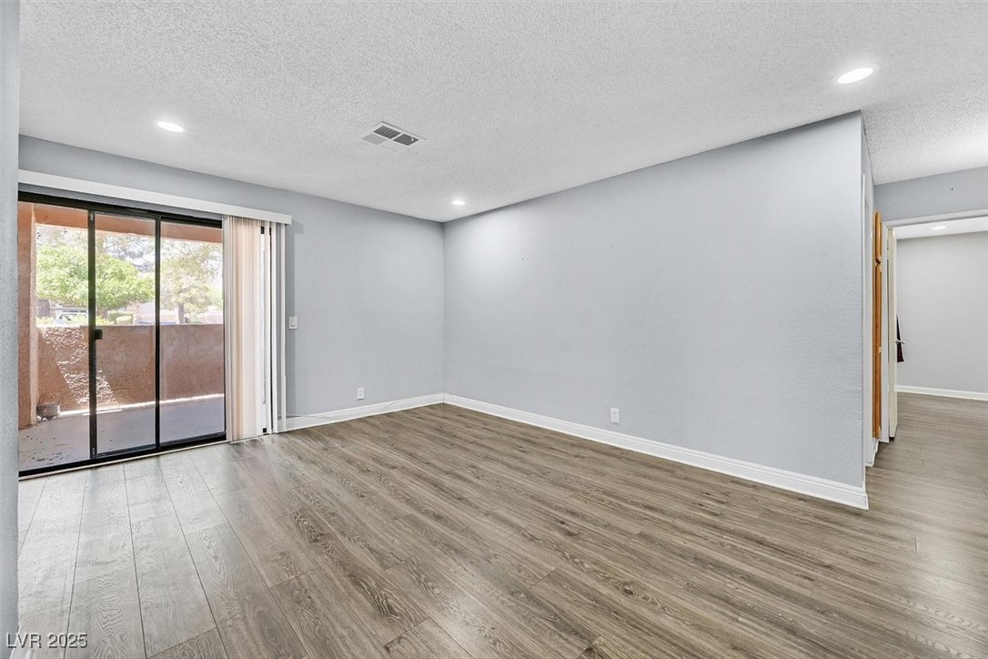 Las Vegas, Nevada 89128, United States, 3 Bedrooms Bedrooms, ,2 BathroomsBathrooms,Residential,Active,184693