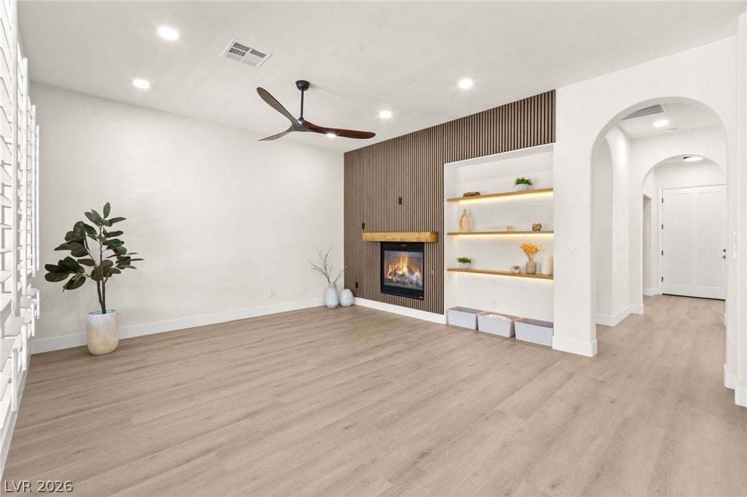 325 Corsicana Street