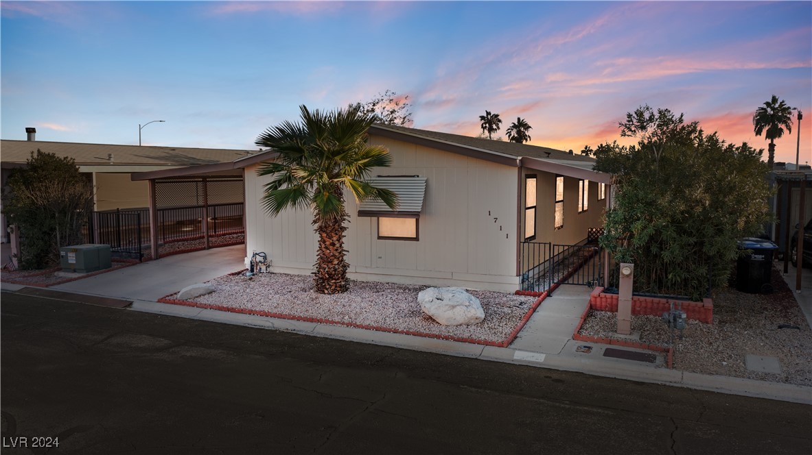 1711 Esquina Street, Laughlin, Nevada image 3