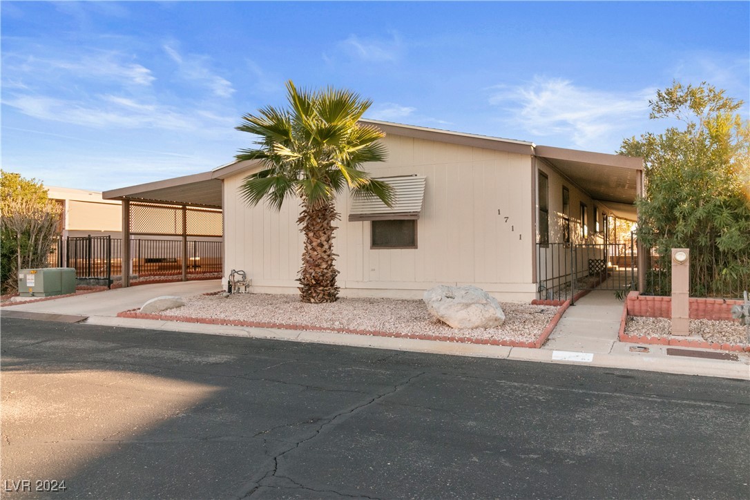 1711 Esquina Street, Laughlin, Nevada image 39