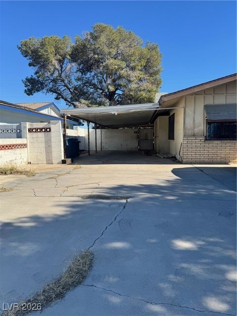 3200 Silver Saddle Street Las Vegas NV 89169