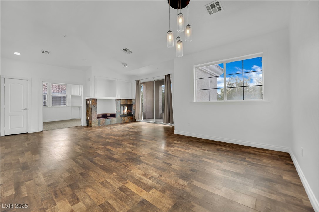 2325 Windmill Parkway 1522