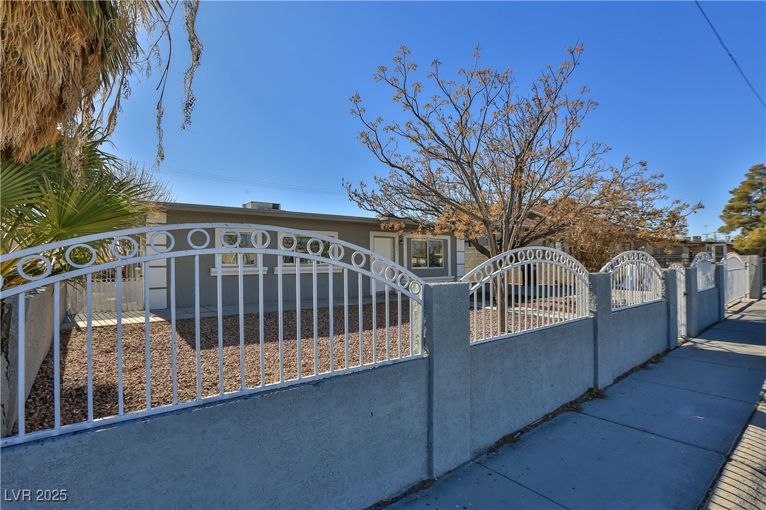 1605 Oakwood Avenue, North Las Vegas, Nevada image 3