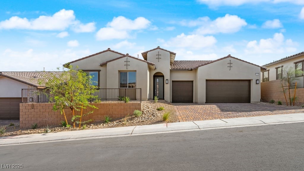 233 Paraggi Bay Drive