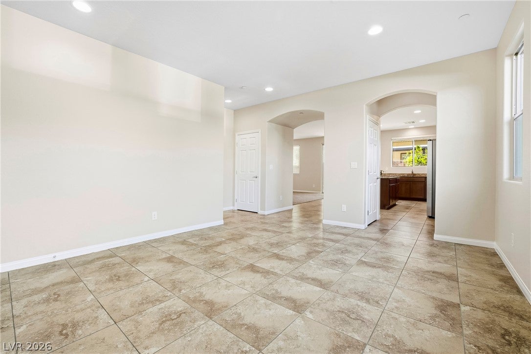 2221 Mundare Drive