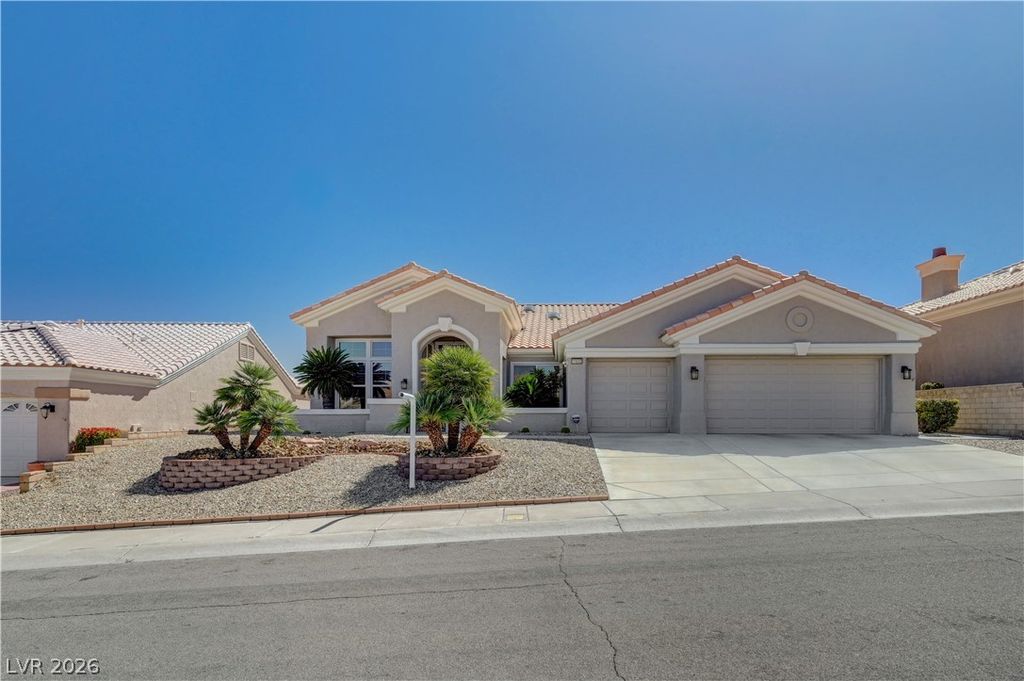 Photo of 10533 Shoalhaven Drive, Las Vegas, NV 89134 (MLS # 2762837)