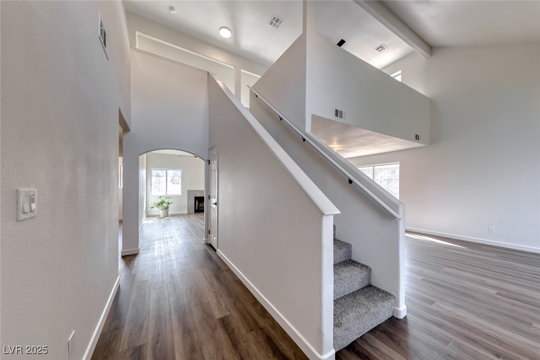 6705 Shallow Creek Court