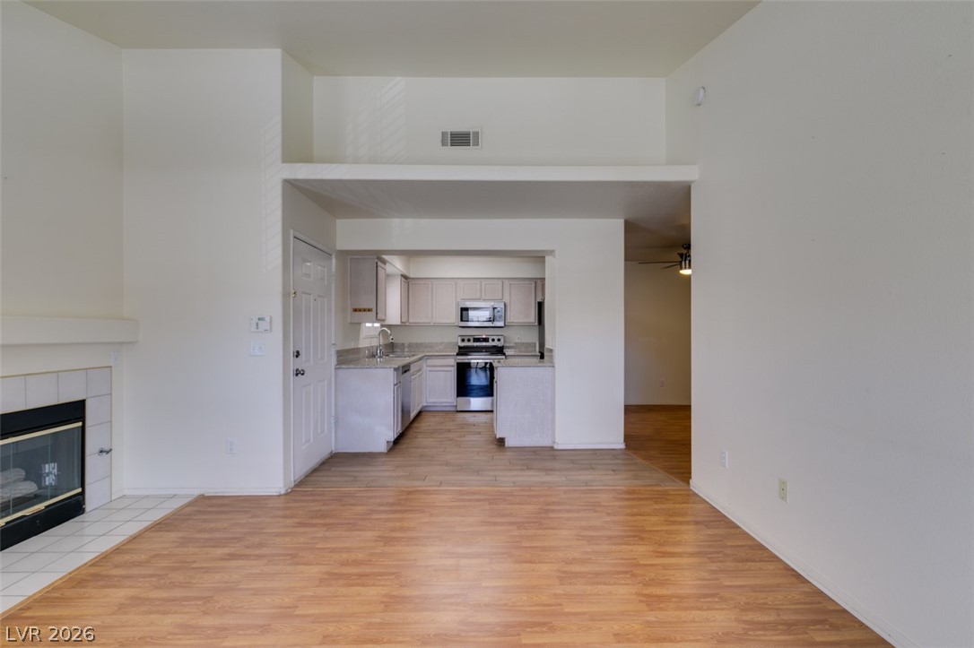 2725 S Nellis Boulevard 2088