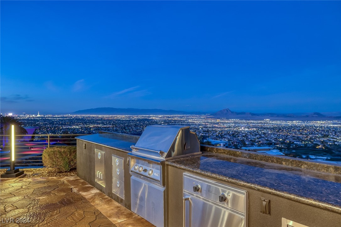 Henderson, Nevada 89012, United States, 5 Bedrooms Bedrooms, ,6 BathroomsBathrooms,Residential,Active,27337