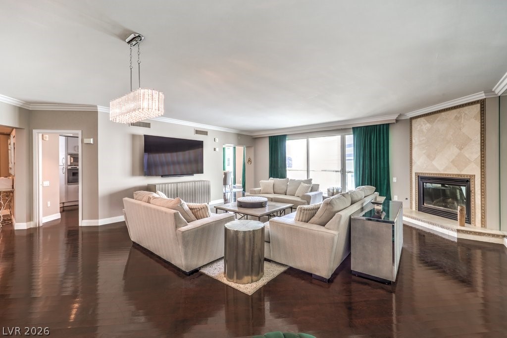 2747 Paradise Road 1601