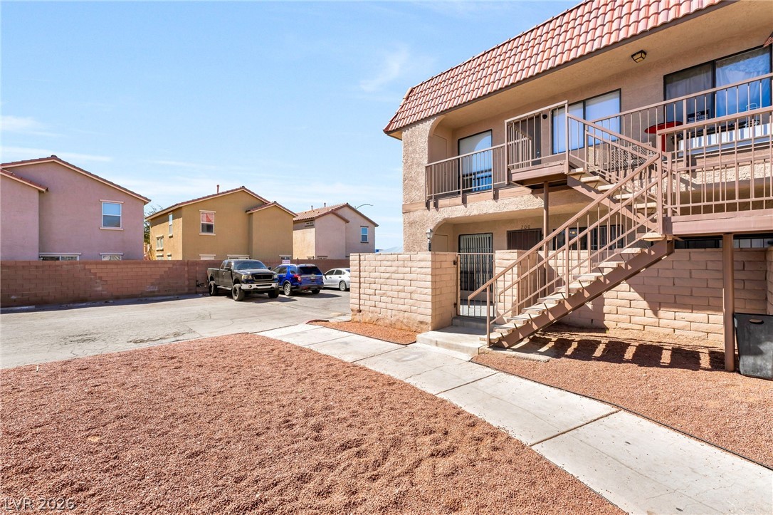 4300 N Lamont Street 200