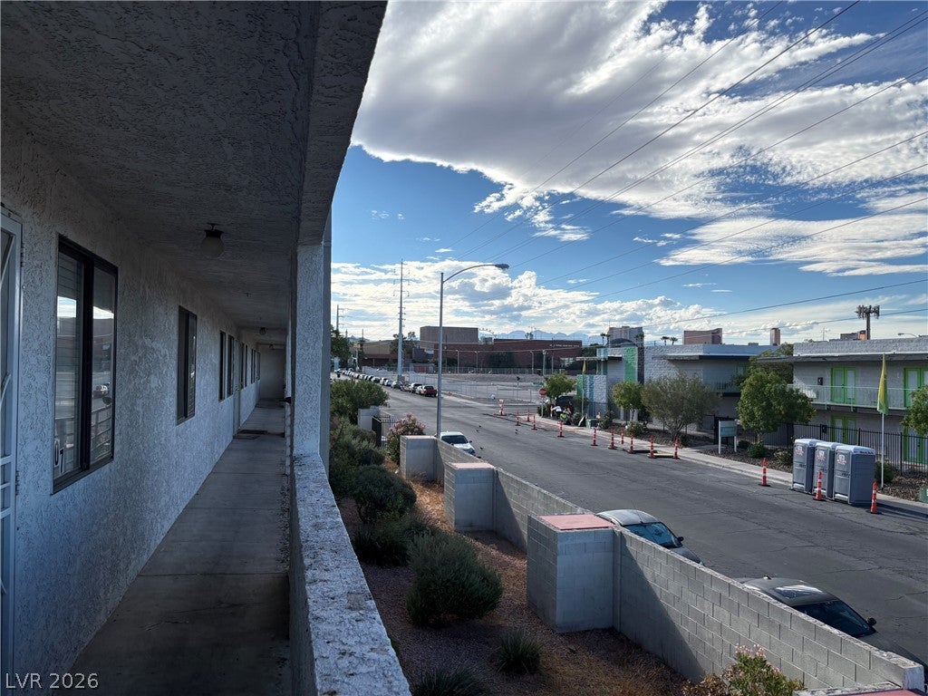 1381 E University Avenue 207