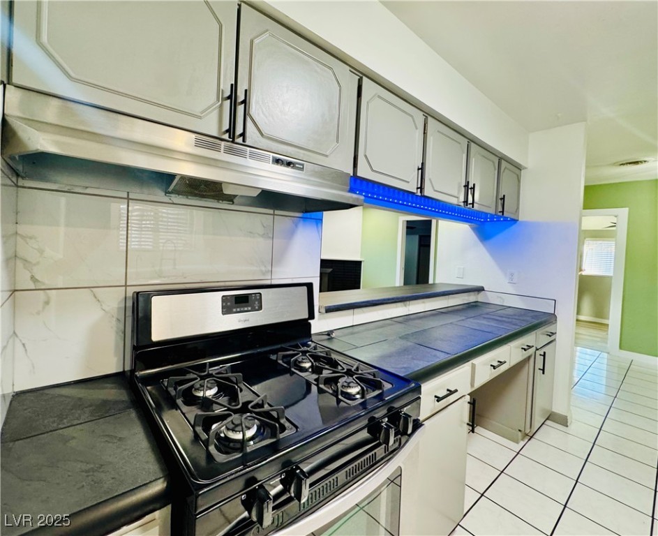 Properties 2 1813 Sunland Avenue