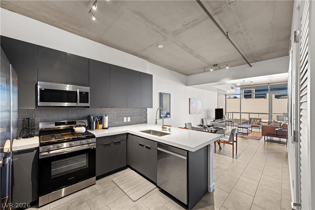 353 E Bonneville Avenue 505