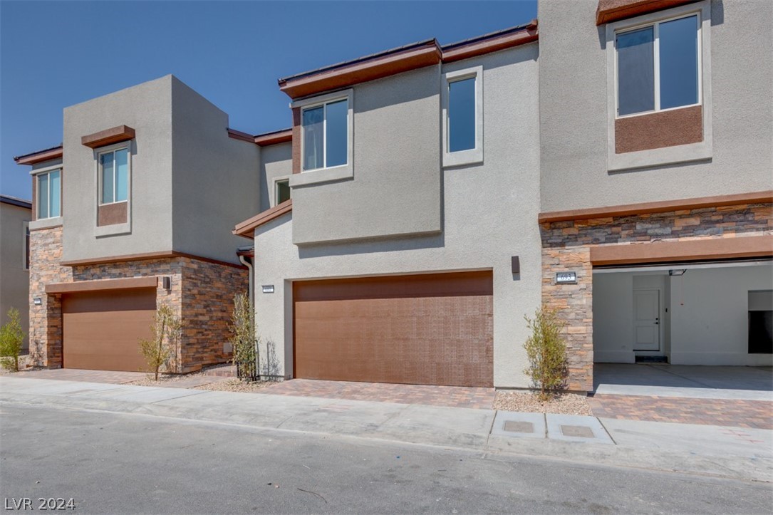 681 Echelon Street