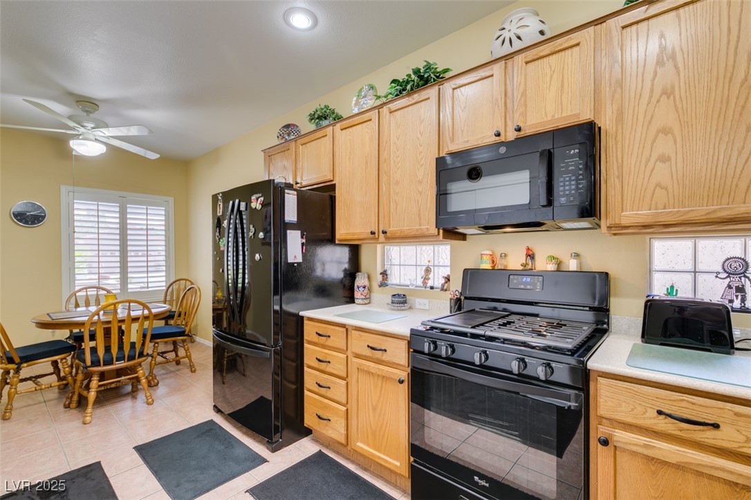 2120 Desert Woods Drive, Henderson, Nevada image 8