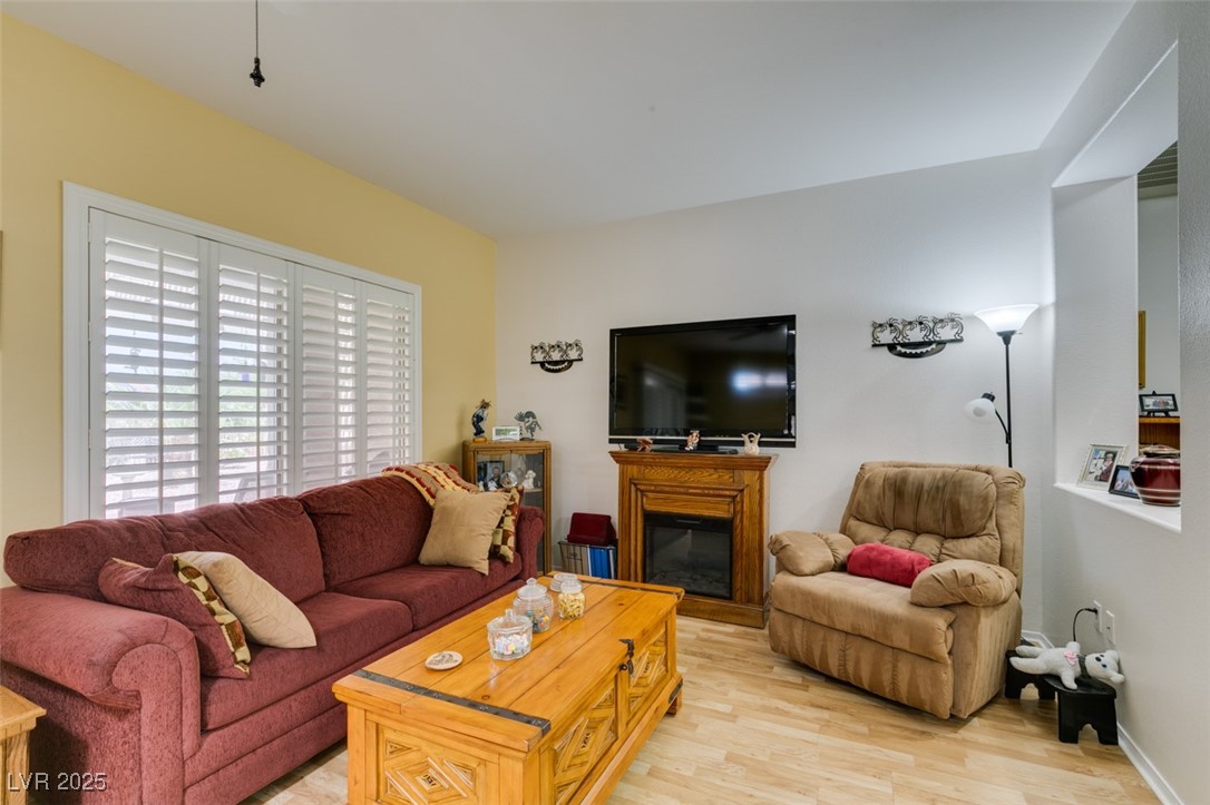 2120 Desert Woods Drive, Henderson, Nevada image 5