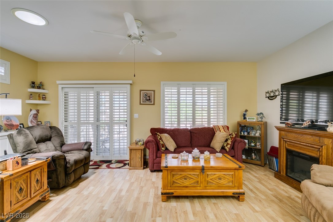 2120 Desert Woods Drive, Henderson, Nevada image 4
