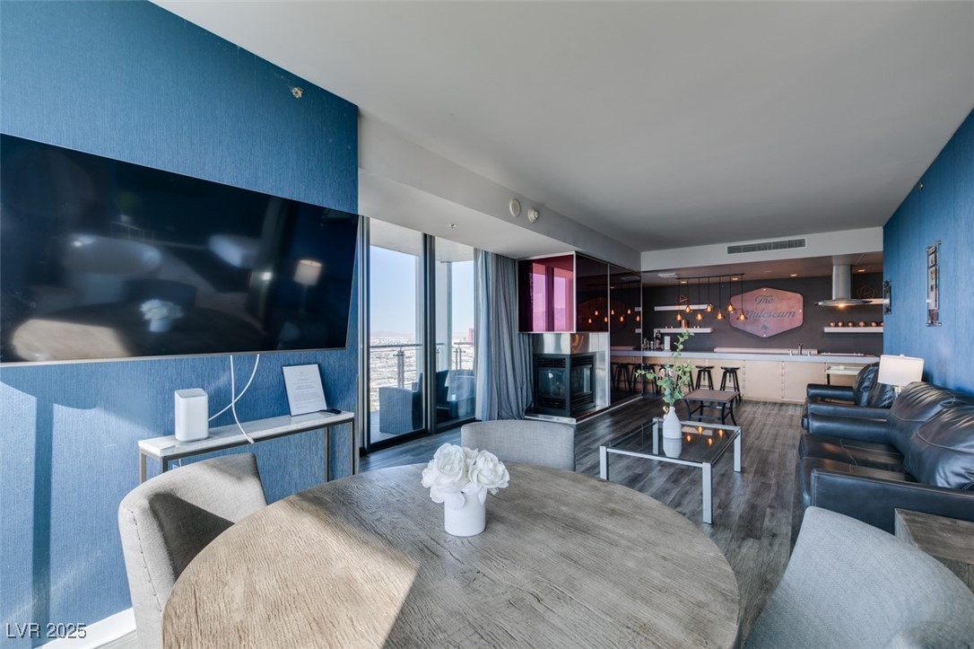4381 W Flamingo Road 5001