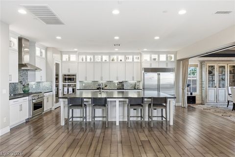 Tiny photo for 8 Olympia Chase Drive, Las Vegas, NV 89141 (MLS # 2781895)